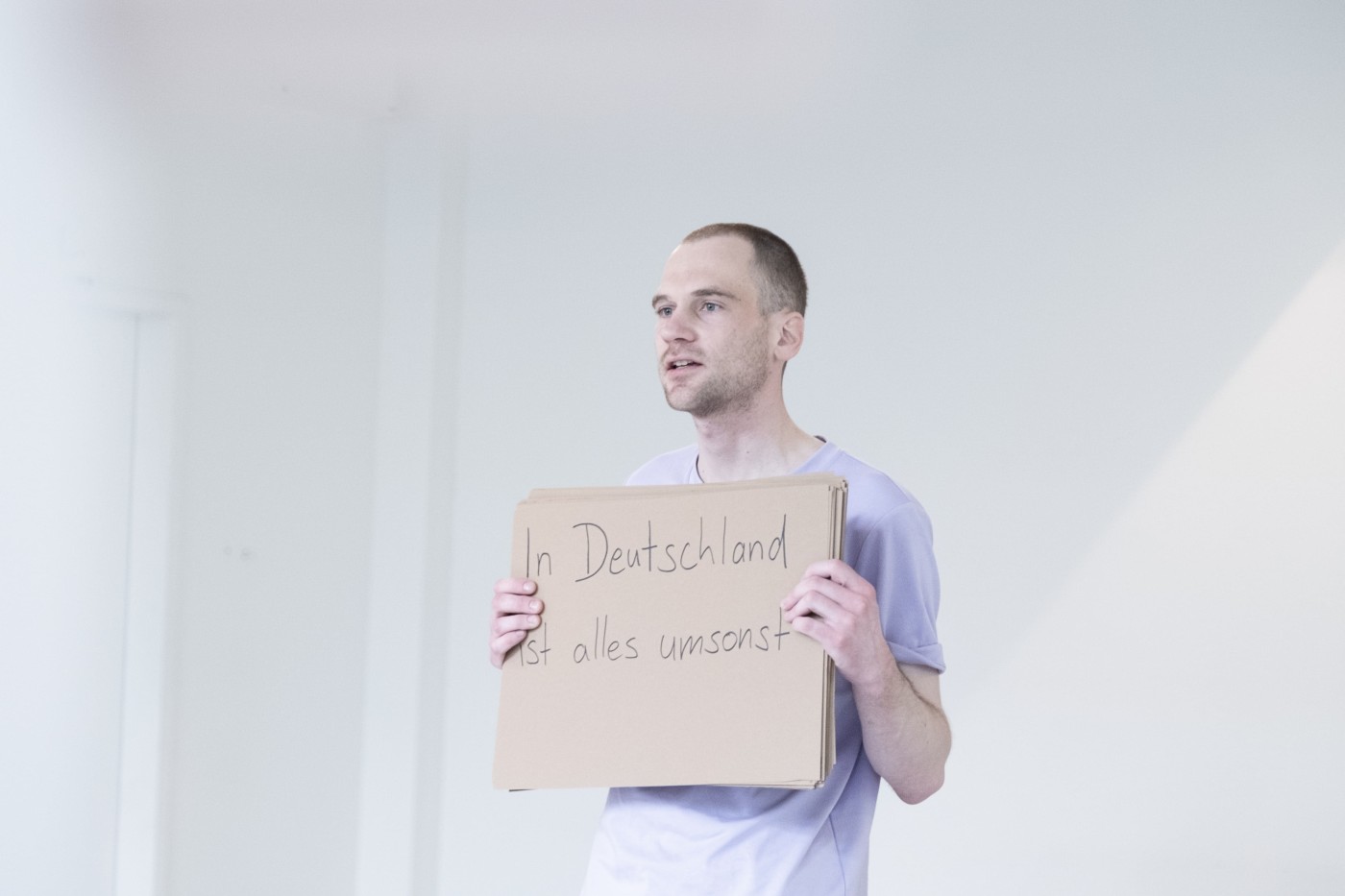 LÜGEN ÜBEN Eine Anstiftung